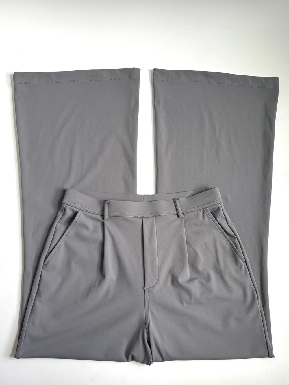 Halara Flex Day Stretch High Waisted Pocket Work Flare Pants Silent Storm Gray - Picture 5 of 16